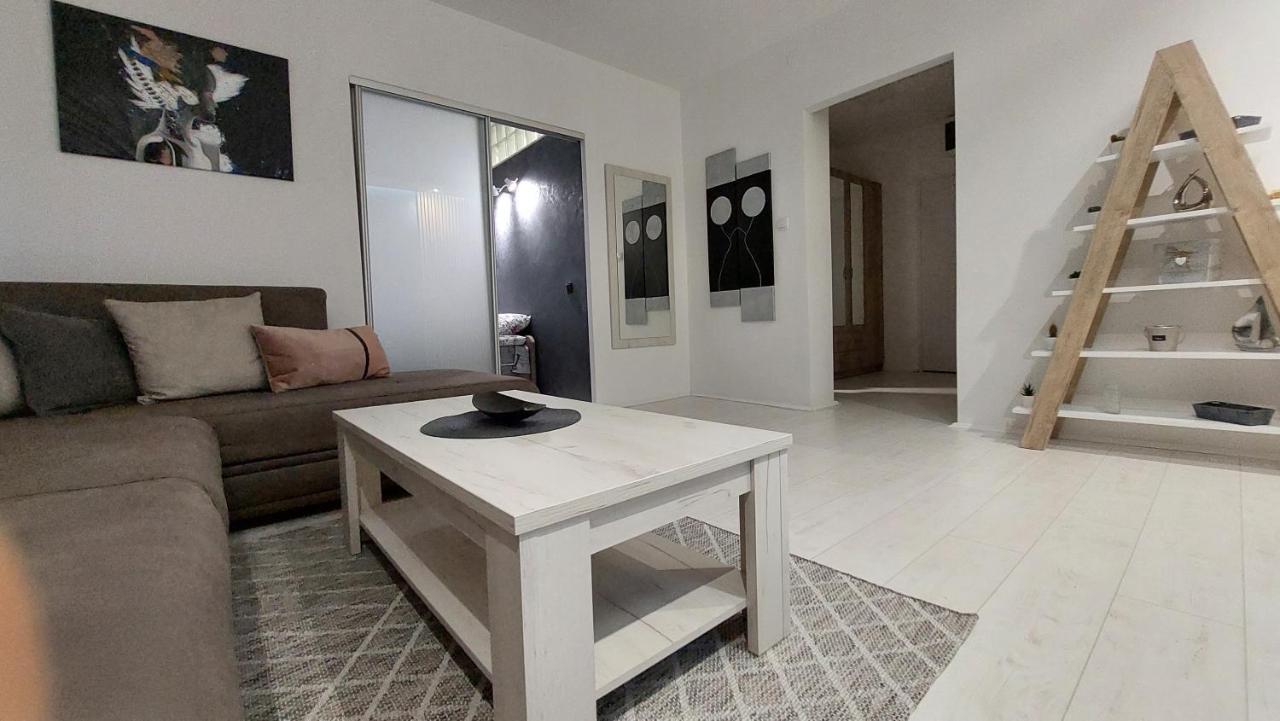 Apartman 23 Beograd Bagian luar foto